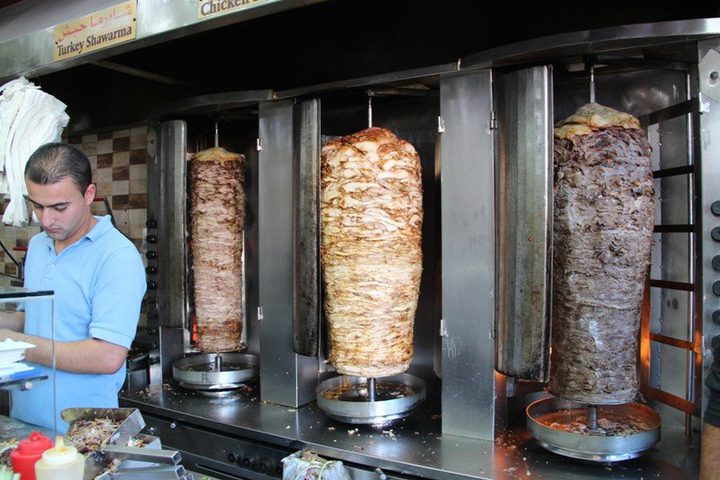 توضيح حول إغلاق أحد مطاعم الشاورما بمدينة غزة