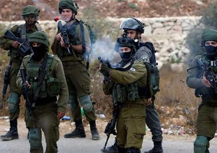 الاحتلال يصيب شابا بالرصاص ويعتقل آخرين في جنين