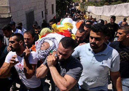 تشييع جثمان الطفل محمد العلامي وسط اندلاع مواجهات مع الاحتلال