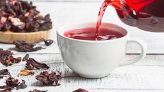 بالأدلة العلمية.. 10 فوائد صحية وتجميلية مذهلة لمشروب الكركديه