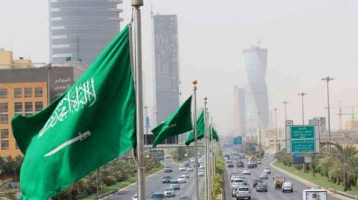 السعودية تفتح أبوابها للسياح مجدداً