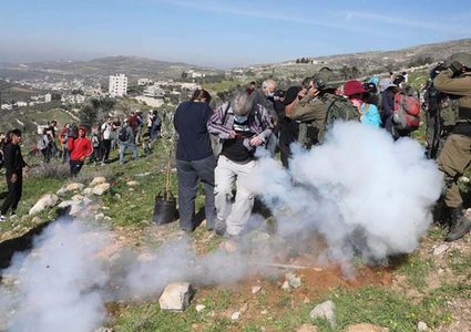 طوباس: اعتقال 12 مواطنا خلال مشاركتهم في مسيرة ضد الاستيطان