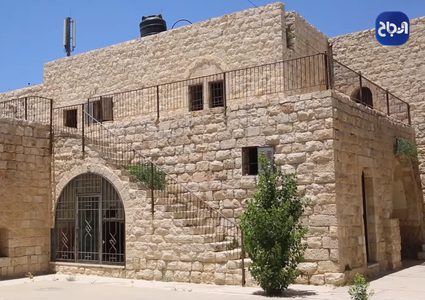 قلعة ابن سرحان التاريخية في رأس كركر غرب رام الله