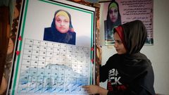 أطفال الأسيرة نسرين أبو كميل يعدون الأيام في انتظار الإفراج عنها