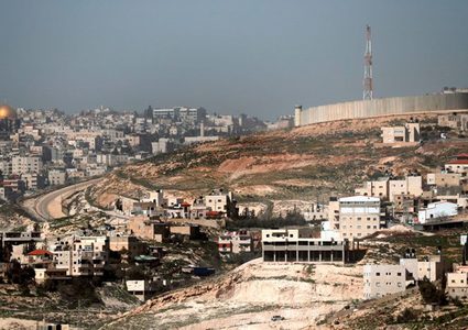 صيام: المشاريع الاستيطانية ستحجب الرؤية عن المقدسات