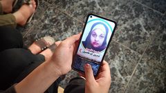 أطفال الأسيرة نسرين أبو كميل يعدون الأيام في انتظار الإفراج عنها