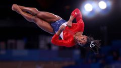 نجمة جمباز أمريكية تنسحب من خمس مسابقات في بسبب مشاكل ذهنية