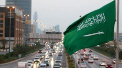 الدفاع المدني السعودي يحذر المواطنين من هطول أمطار رعدية
