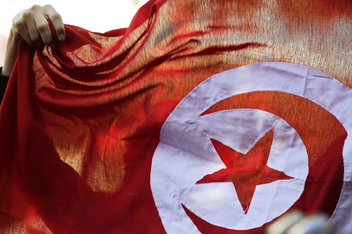 تورط أكثر من 30 نائبا تونسيا في قضايا شيكات بلا رصيد