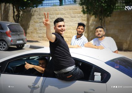 احتفالات الطلبة الناجحين في الثانوية العامة في مدينة نابلس