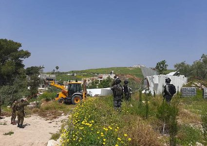 الاحتلال يهدم غرفة زراعية ويجرف أراضٍ في سبسطية