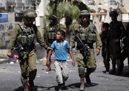 نادي الأسير: تصاعد الاعتداءات بحق الأسرى الأطفال