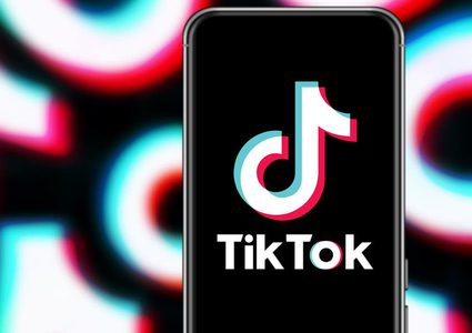 تيك توك و ميزة للمسافرين جواً