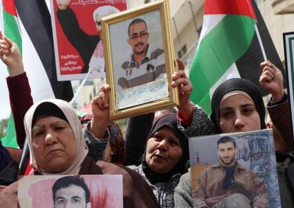 وقفة دعم واسناد مع الأسير المريض محمد داوود