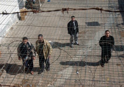 أسير من جنين يدخل عامه الـ 14 في سجون الاحتلال