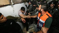 الاحتلال يستدعي مقدسيين طالبوا بالإفراج عن أحد سكان الشيخ جراح