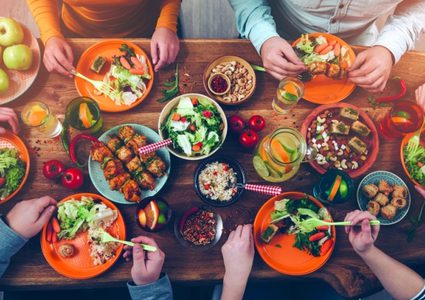 قائمة بأفضل الأطعمة الصيفية الخارقة