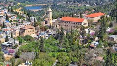 قرية عين كارم جنوب غرب مدينة القدس
عدسة : فواز طوباسي