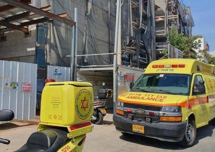 مصرع عامل بالقدس وإصابة آخر بجروح خطيرة