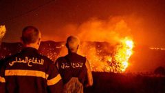 عشرات القتلى والجرحى جراء انفجار صهريج وقود في عكار بشمال لبنان