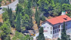 قرية عين كارم جنوب غرب مدينة القدس