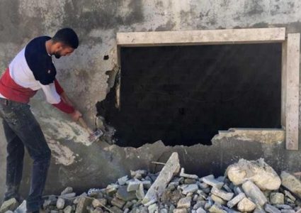 قوات الاحتلال تجبر مقدسيا على هدم منزله في الطور