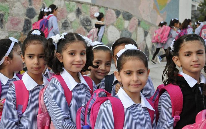 التربية تقرر إلغاء نظام الفترتين في عدد من مدارس الخليل
