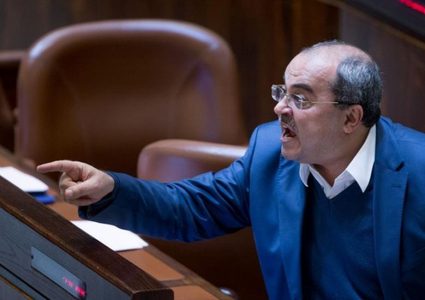 بعد حادثة الجندي في الخليل.. الطيبي يتلقى تهديدات بالقتل