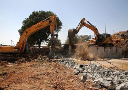 الاحتلال يهدم منزلا قيد الانشاء في يتما جنوب نابلس