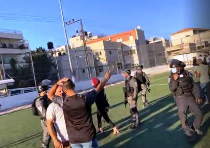 قوات الاحتلال تقتحم حفلا لتكريم طلبة الثانوية العامة في العيسوية