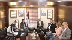 العطاري يبحث آليات تعزيز الشراكة مع ممثلين عن القطاع الخاص بنابلس