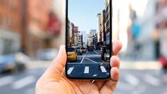 علماء: البشرية ستتخلص من الهواتف البشرية في غضون 10 سنوات