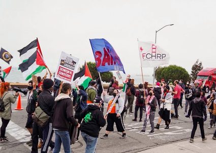 تظاهرة لمنع سفينة إسرائيلية من تفريغ حمولتها في ميناء تامبا