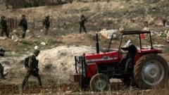 الاحتلال يمنع طاقم زراعة طولكرم من تنفيذ مشروع تأهيل شمال المدينة