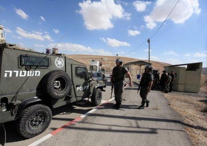 الاحتلال ينصب حواجز عسكرية في الخليل