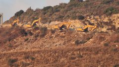 سلطات الاحتلال تهدم منازل ومنشآت قيد الإنشاء في أم الفحم