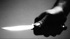 مدرس يذبح زوجته وطفليه ثم ينتحر !