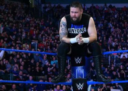 الكشف عن موعد عودة نزالات مصارعة المحترفين للحلبة السعودية