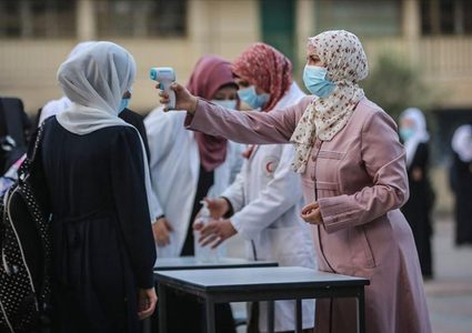 البدء بتطعيم طلبة المدارس من الصف العاشر وحتى الثاني عشر