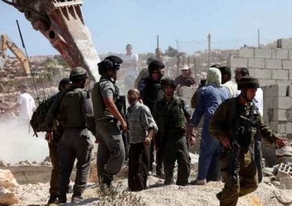 الاحتلال يوقف العمل بترميم خزان للمياه شرق نابلس