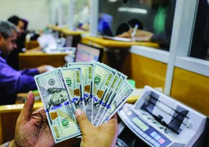 الحكومة تذلل العقبات أمام وصول أموال المساعدة القطرية إلى غزة