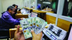 الحكومة تذلل العقبات أمام وصول أموال المساعدة القطرية إلى غزة