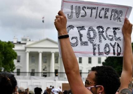 دعوة إلى التظاهر أمام البيت الأبيض احتجاجا على زيارة بينيت