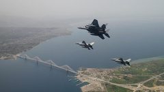 اليونان تتهم تركيا بخرق مجالها الجوي