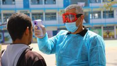 حالة وفاة و818 إصابة جديدة بكورونا في قطاع غزة