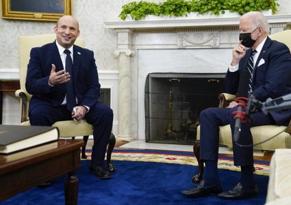 بينيت: خطة استراتيجية لكبح البرنامج النووي الإيراني