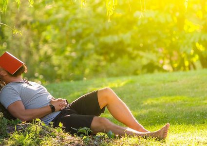 علماء يحذرون من القيلولة بعد الثالثة مساءً