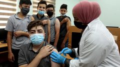 انطلاق حملة تطعيم طلبة المرحلة الثانوية في مدارس نابلس