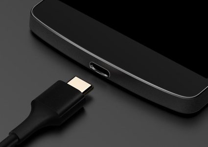 ابتكار يوفر الكهرباء عبر الهواء إلى أي هاتف دون الحاجة إلى مقابس