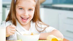 دراسة تحذر من تجاهل الأطفال وجبة الإفطار قبل المدرسة